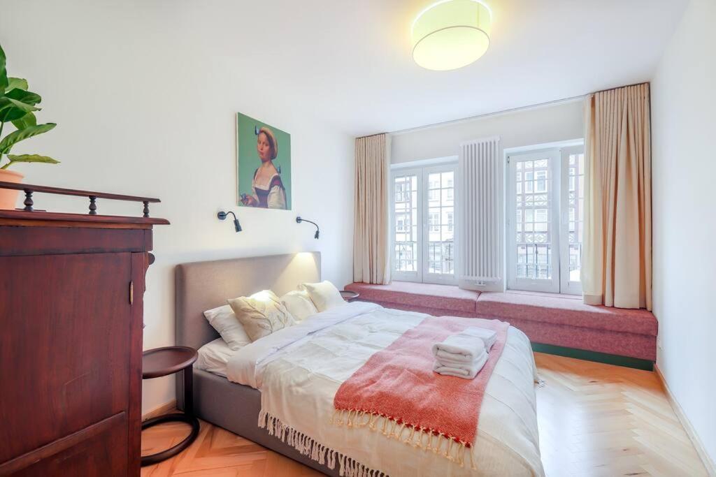 Cityscape Haven: Urban Retreat Gdańsk Kültér fotó